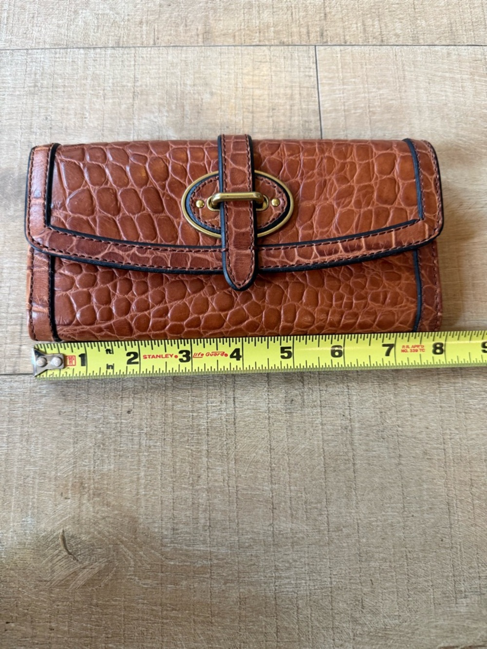 Fossil Women's Croc-Embossed Leather Continental Wallet in Brown - Picture 12 of 13